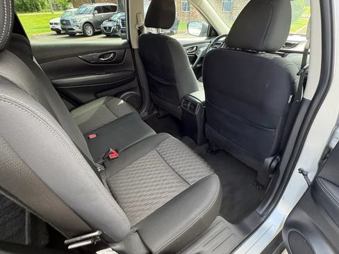 Used 2020 Nissan Rogue SV AWD/4WD image 28