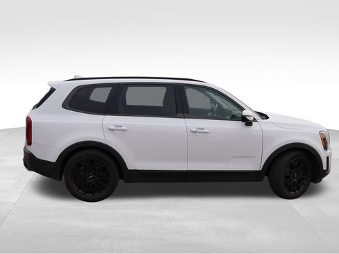 Certified 2022 Kia Telluride SX w/ SX Prestige Package AWD/4WD image 2