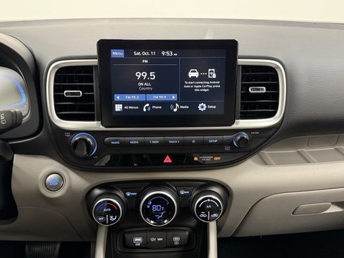 Used 2024 Hyundai Venue SEL image 20