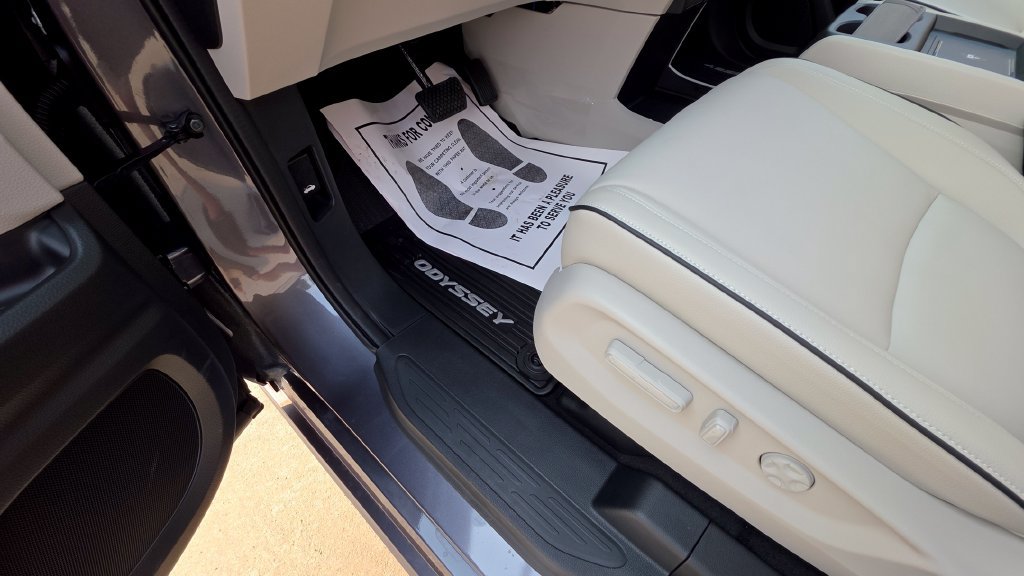 New 2026 Honda Odyssey Touring image 22