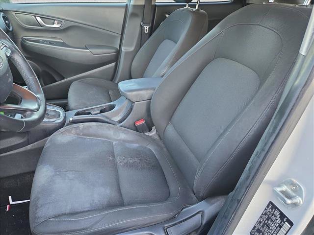 Used 2022 Hyundai Kona SEL w/ Convenience Package FWD image 13
