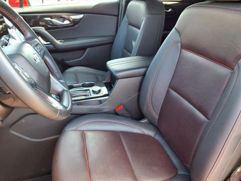 Used 2023 Chevrolet Blazer RS w/ Enhanced Convenience Package image 3