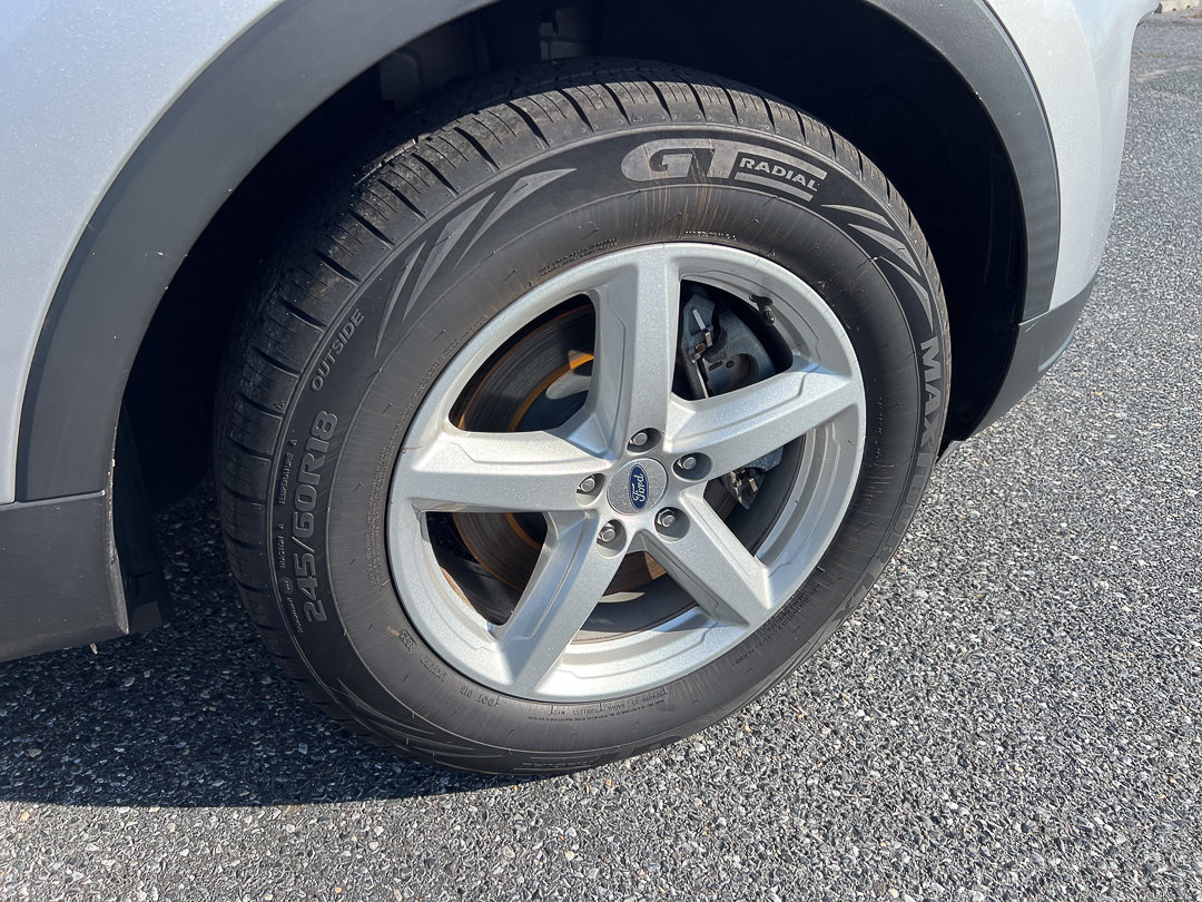 Used 2018 Ford Explorer XLT w/ Equipment Group 201A FWD image 11