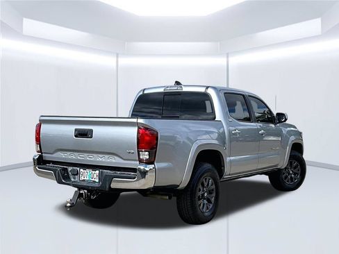 Used 2023 Toyota Tacoma SR5 RWD image 14