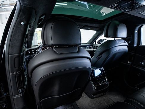 Used 2020 Bentley Flying Spur W12 image 60