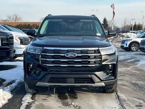 New 2026 Ford Explorer Active w/ Active Comfort Package image 2