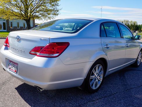 Used 2007 Toyota Avalon XL FWD image 3