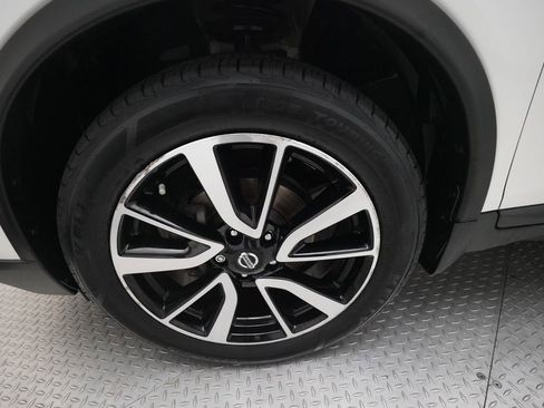 Used 2020 Nissan Rogue SL AWD/4WD image 27
