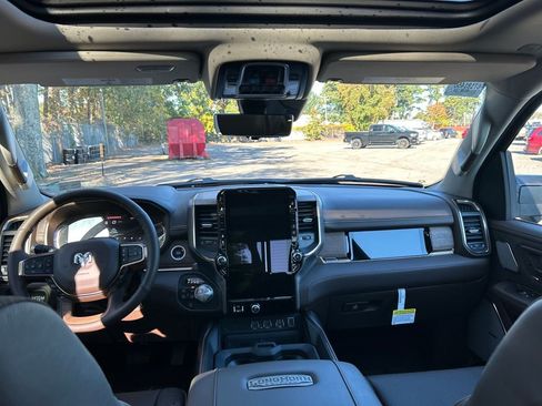 New 2026 RAM 1500 Limited w/ Trailer Tow Group image 25