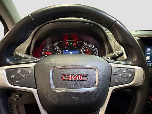 Used 2020 GMC Terrain SLE w/ Driver Convenience Package image 11