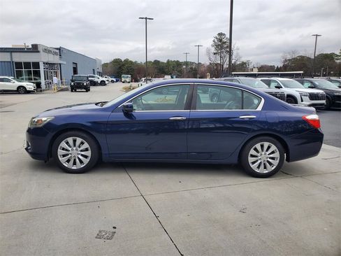 Used 2015 Honda Accord EX image 8
