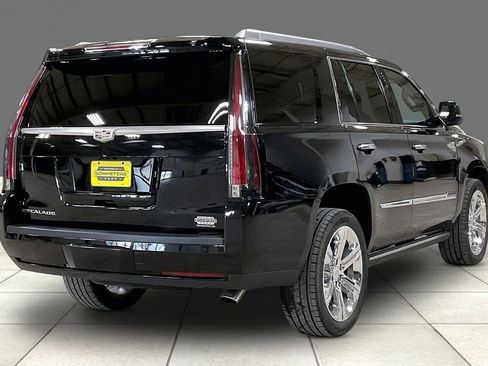 Used 2016 Cadillac Escalade Premium AWD/4WD image 12