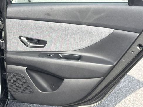 New 2026 Hyundai Elantra Limited image 16