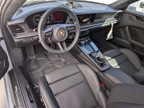 New 2026 Porsche 911 Carrera GTS image 4