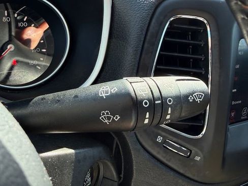 Used 2019 Jeep Compass Latitude FWD image 20