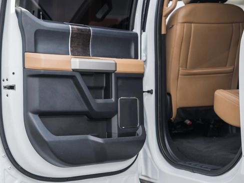 Used 2022 Ford F350 Lariat w/ Lariat Ultimate Package image 44