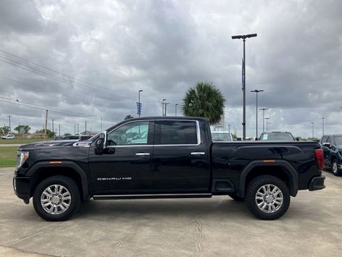 Used 2023 GMC Sierra 2500 Denali AWD/4WD image 4