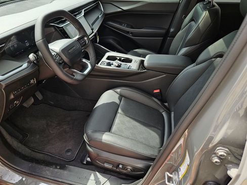 New 2026 Jeep Cherokee Overland AWD/4WD image 13