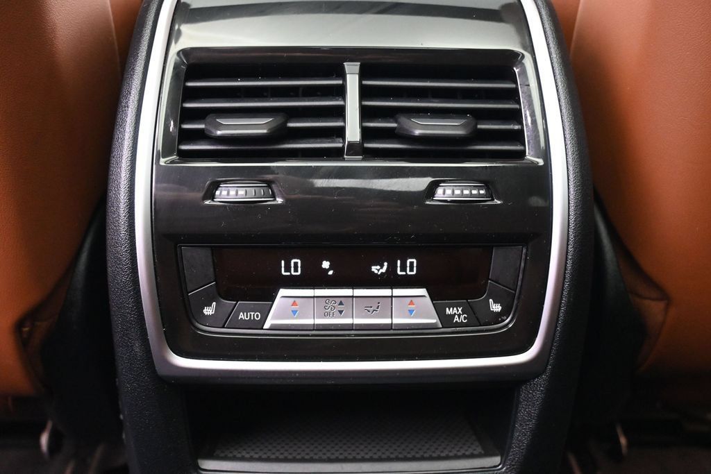 Used 2023 BMW X7 M60i w/ Executive Package AWD/4WD image 24