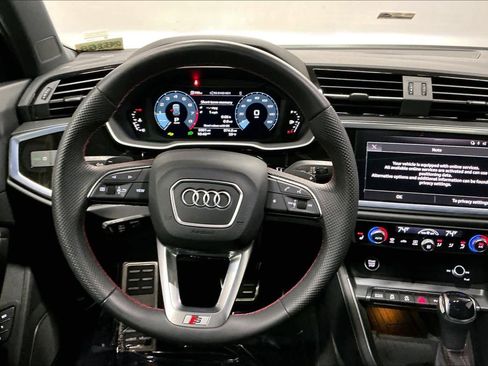 Used 2025 Audi Q3 2.0T Premium Plus w/ Premium Plus Package image 8