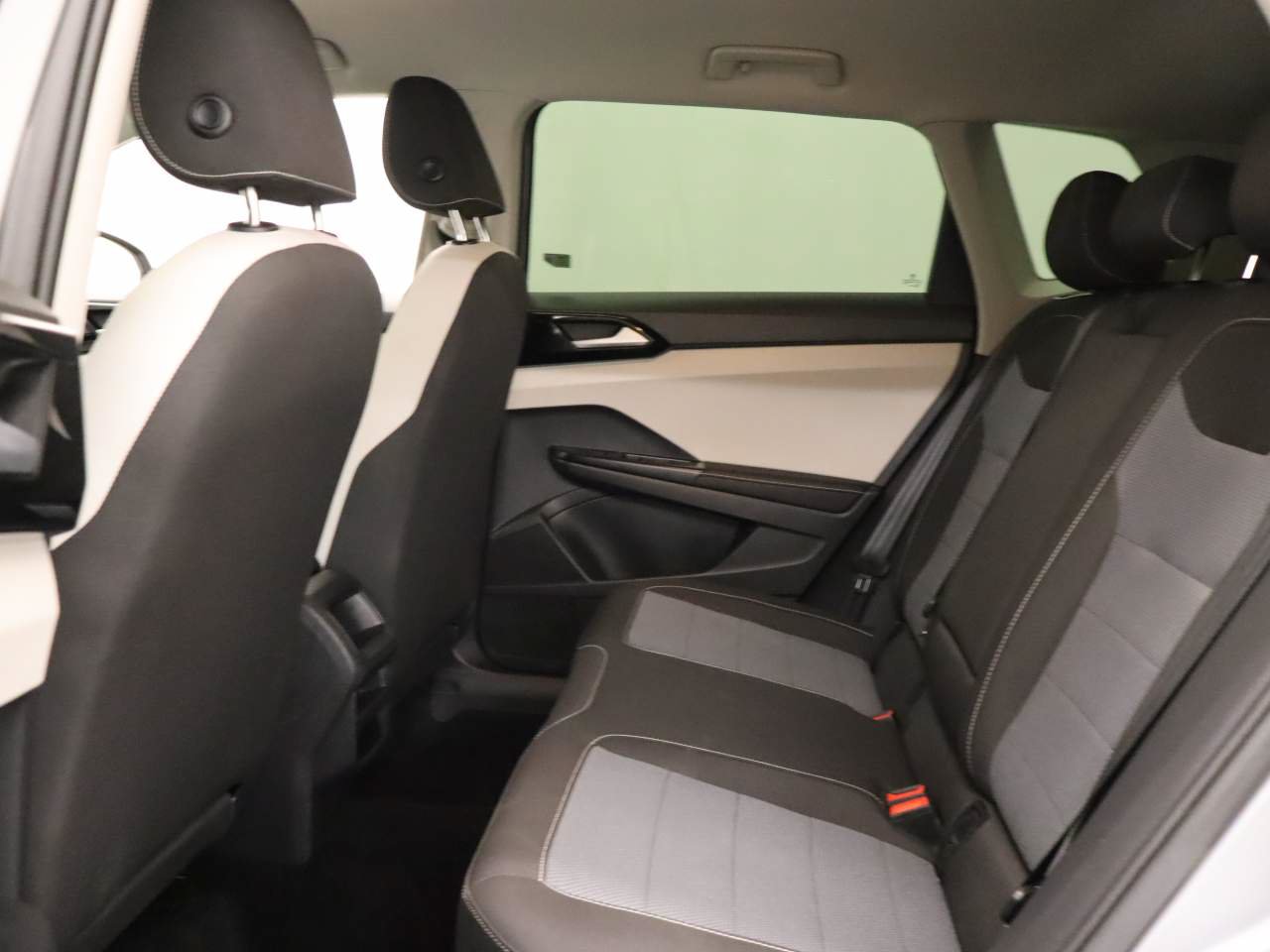 Certified 2025 Volkswagen Taos S AWD/4WD image 17