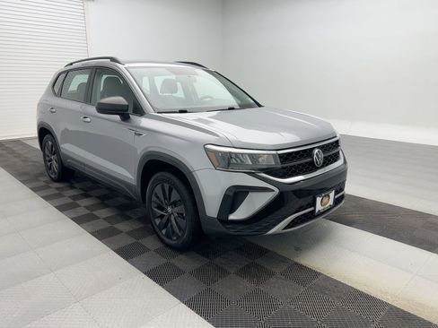 Used 2022 Volkswagen Taos S image 7