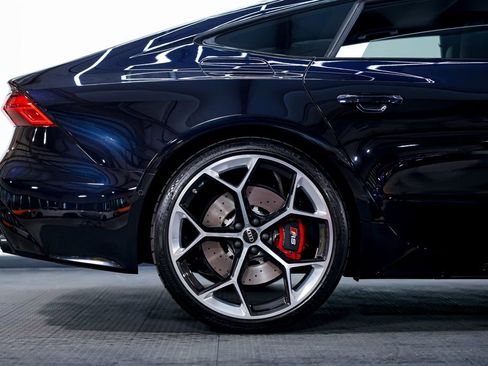 Used 2024 Audi RS 7 Performance image 9