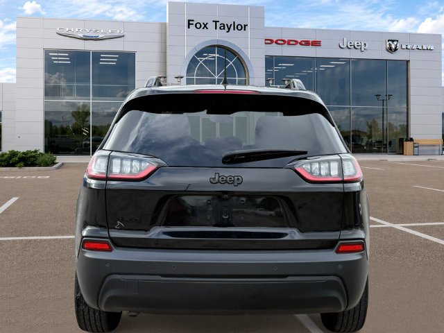 Certified 2023 Jeep Cherokee Altitude Lux AWD/4WD image 5