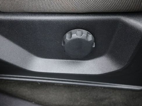 Used 2019 Ford F150 XLT w/ XTR Package image 12