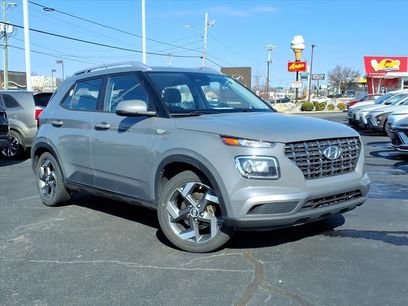 Used 2023 Hyundai Venue SEL w/ Cargo Package