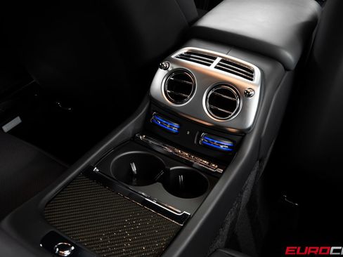 Used 2016 Rolls-Royce Wraith RWD image 39