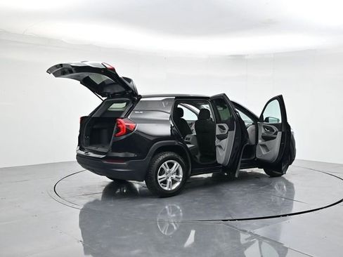 Used 2022 GMC Terrain SLE image 47