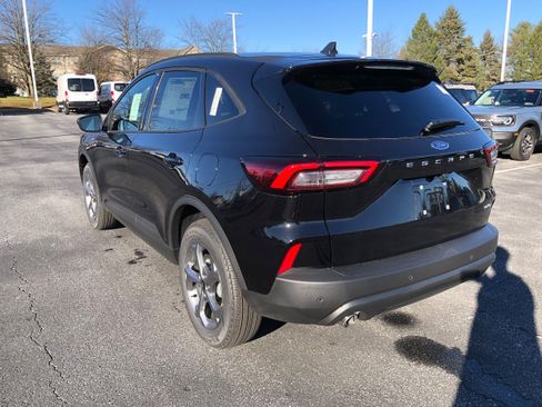 New 2026 Ford Escape ST-Line Select w/ Equipment Group 401A AWD/4WD image 3
