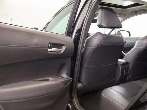 Used 2024 Toyota Corolla Cross XLE w/ Convenience Package AWD/4WD image 27