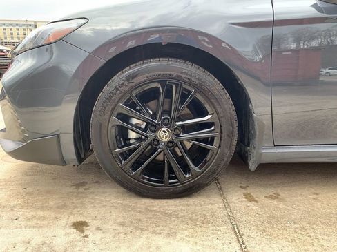 Used 2025 Toyota Camry SE image 33