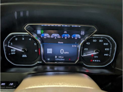 Used 2019 GMC Sierra 1500 Denali w/ Denali Ultimate Package AWD/4WD image 17