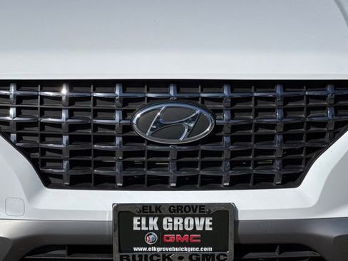 Used 2025 Hyundai Venue SEL FWD image 45