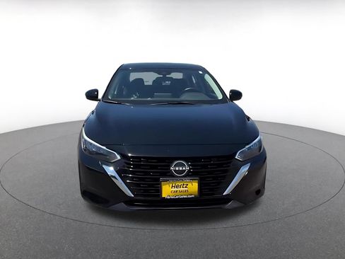 Used 2025 Nissan Sentra SV FWD image 3