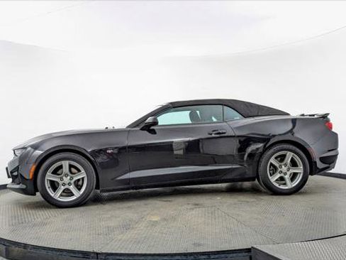 Used 2020 Chevrolet Camaro LT image 30
