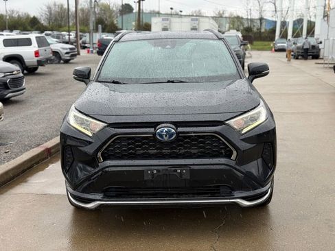 Used 2021 Toyota RAV4 SE w/ Weather & Moonroof Package image 3