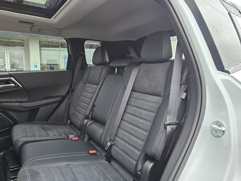 New 2026 Mitsubishi Outlander Trail Edition image 14