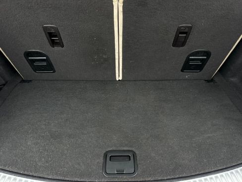 Used 2018 Acura MDX FWD image 17