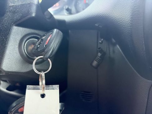 Used 2016 Jeep Wrangler Unlimited Sahara AWD/4WD image 23