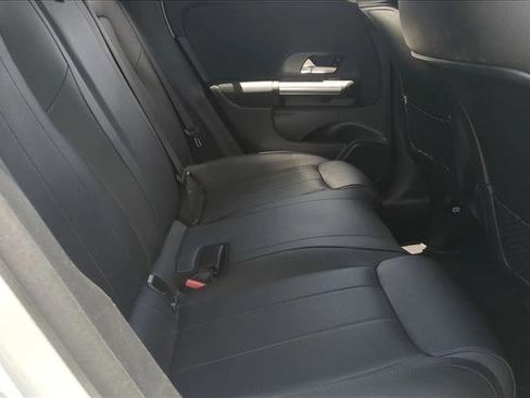 Used 2022 Mercedes-Benz GLA 250 4MATIC image 17