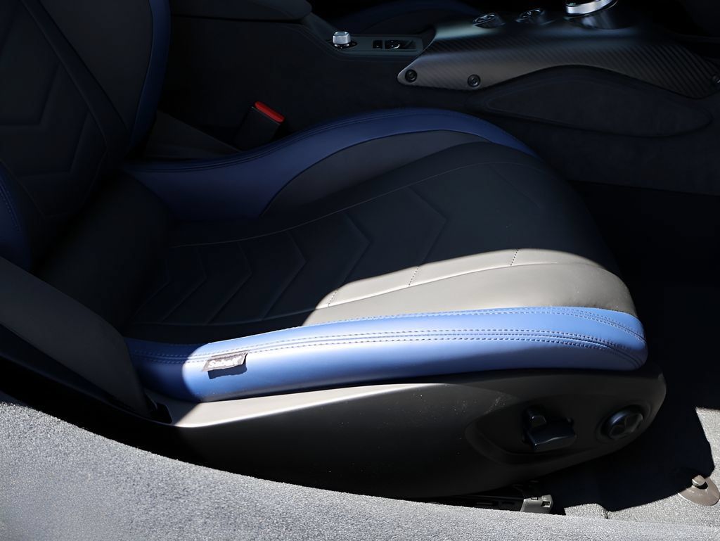 Used 2023 Maserati MC20 Coupe RWD image 12