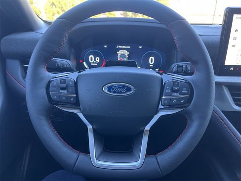 New 2026 Ford Explorer ST-Line w/ ST-Line Street Pack image 9