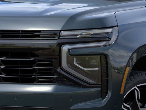 New 2026 Chevrolet Suburban RST w/ RST Capability Package AWD/4WD image 10