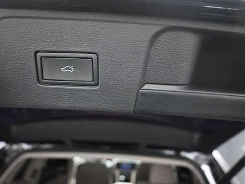 Used 2022 Volkswagen Atlas SEL Premium AWD/4WD image 25