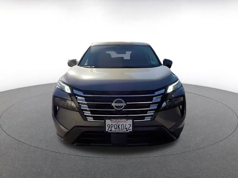 Used 2025 Nissan Rogue SV image 4