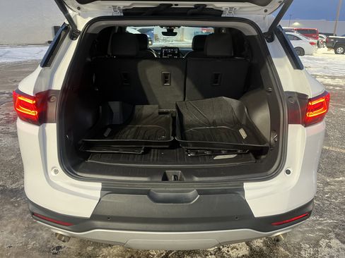 Used 2024 Chevrolet Blazer LT w/ Sound & Technology Package image 18